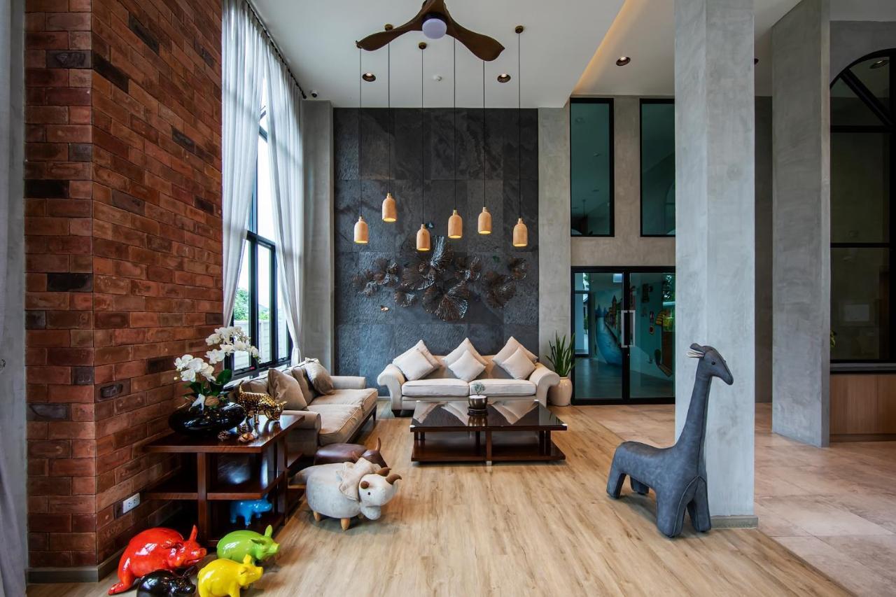 Le Lert Hotel Ratchaburi Екстер'єр фото