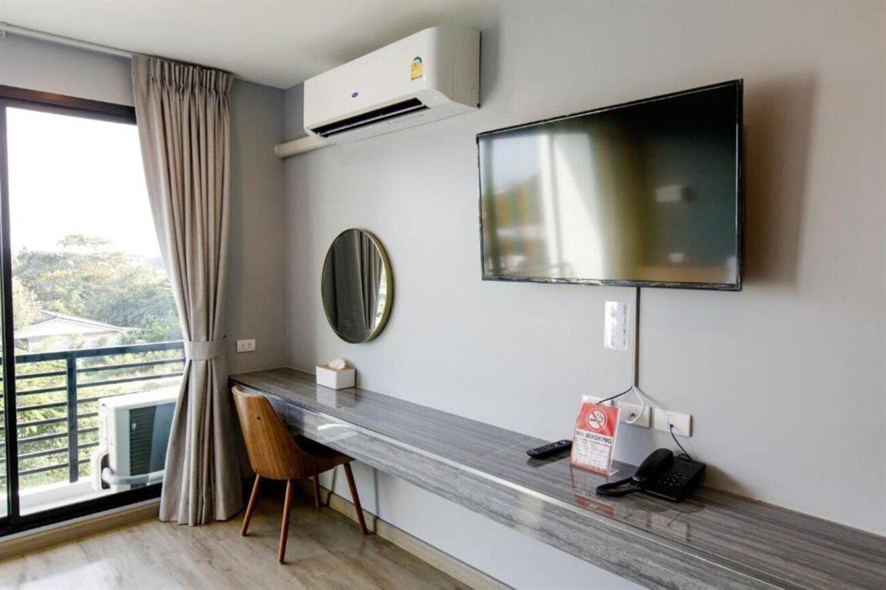 Le Lert Hotel Ratchaburi Екстер'єр фото